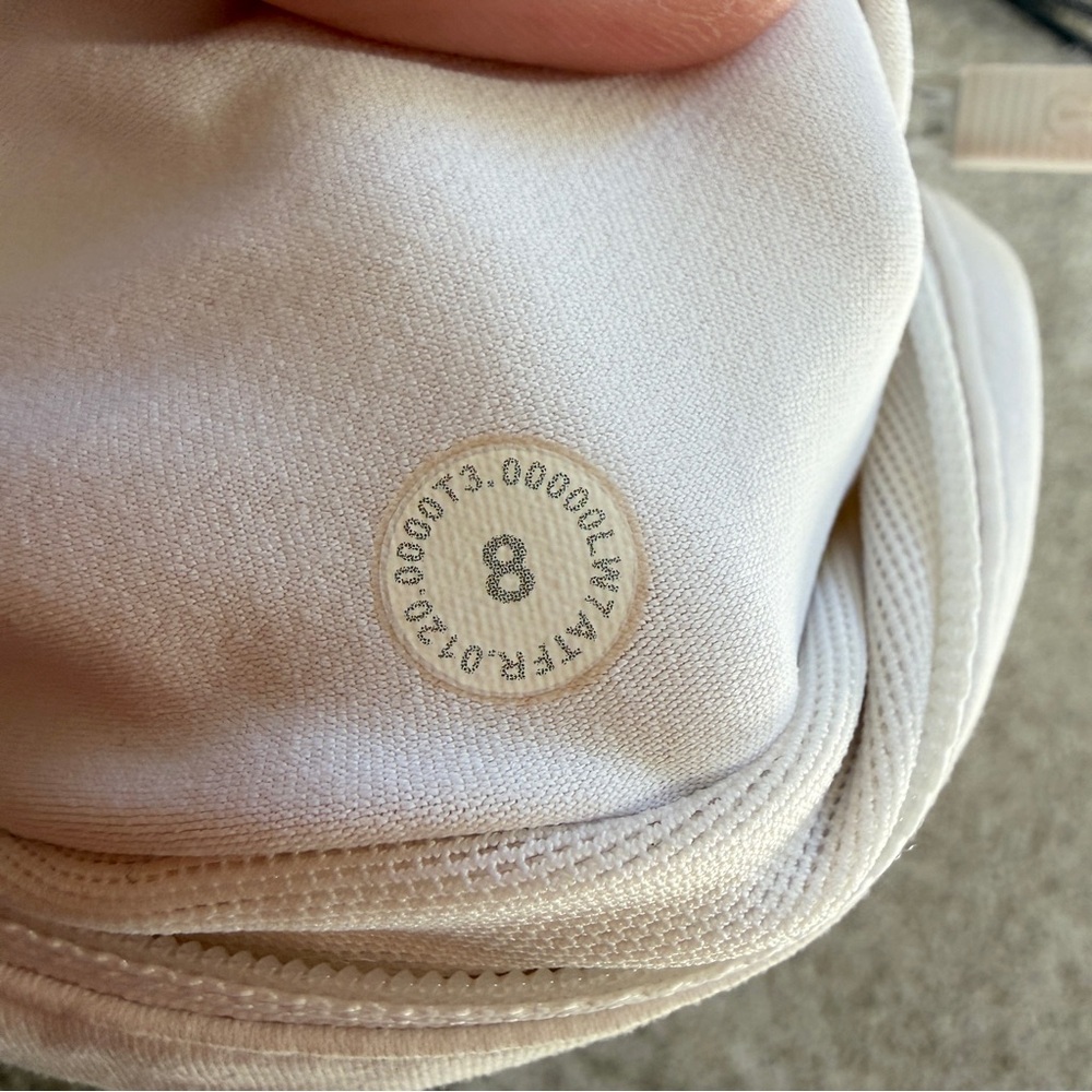 Lululemon Women’s Speed Up Short Pull On 2.5" Running in White 8 - Picture 6 of 16
